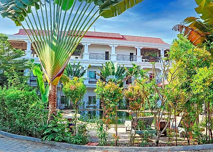 Lucky Garden Boutique Hotel 4*
